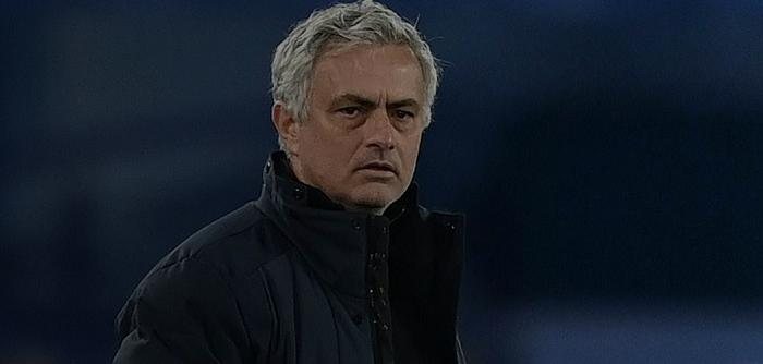 Imagem Treinador português José Mourinho encerra passagem pelo Tottenham, da Inglaterra