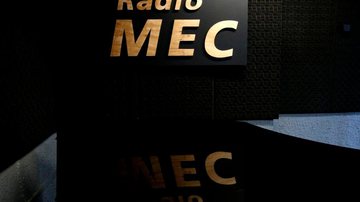 Há 38 anos, rádio MEC FM leva música clássica mundial à população - © Tânia Rêgo/Agência Brasil