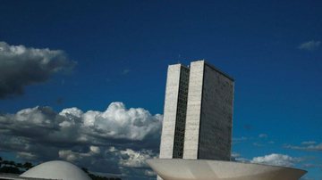Câmara aprova suspensão de despejo de imóveis até o fim do ano - © Marcello Casal JrAgência Brasil