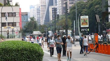 Brasil chega a 15,19 milhões de casos e 422,3 mil mortes por covid-19 - © Rovena Rosa/Agência Brasil