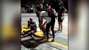 VÍDEO | Cachorrinho de estimação desaparecido em Bertioga é reencontrado em Santos pela família - Reprodução Face Book