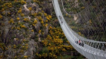 Portugal inaugura ponte suspensa de pedestres mais longa do mundo - © REUTERS/Violeta Santos Moura/Direitos reservados