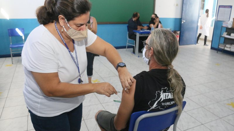 A aplicação da imunizante será por meio de agendamento, por meio do ‘Vacina Caraguá’ - Foto: Luís Gava/PMC