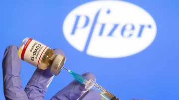 Brasil recebe hoje primeiro lote de vacinas da Pfizer - © REUTERS/Dado Ruvic/Direitos Reservados