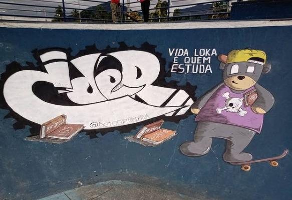 Arte na pista de skate em Caraguatatuba, SP - Foto: Beto (@betodacultura)