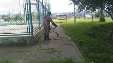 Limpeza sendo realizada São Sebastião executa serviços de zeladoria na cidade - Divulgação/Prefeitura de São Sebastião