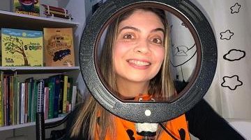 Professora recebe premiação do 1º Festival de Contação de Histórias Professora de São Vicente ganha prêmio em festival de contação de historias - Divulgação/Prefeitura de São Vicente