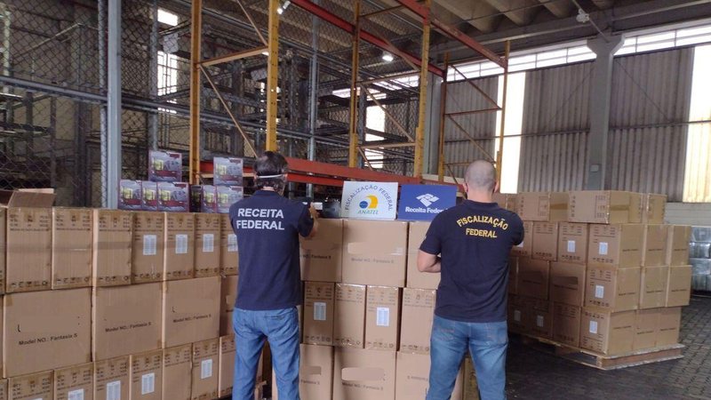 Receita Federal e Anatel apreende mais de 16 Mil TV Box no porto de Santos - Foto: Receita Federal