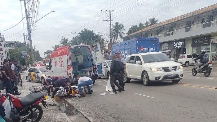 Mulher é atropelada por ônibus, em São Sebastião (SP) - Foto: Alô São Sebastião