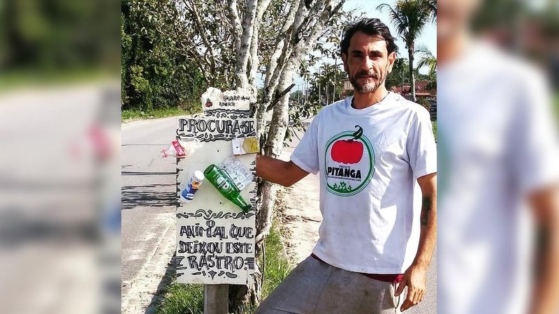 Grupo Pitanga é liderado pelo jornalista e ambientalista Edgard Pedro Responsáveis por cartaz que procura 'animal' em Itanhaém realizam ações ambientais há 4 anos - Arquivo pessoal