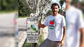 Grupo Pitanga é liderado pelo jornalista e ambientalista Edgard Pedro Responsáveis por cartaz que procura 'animal' em Itanhaém realizam ações ambientais há 4 anos - Arquivo pessoal