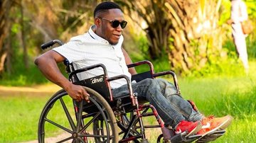 homem em cadeira de rodas - pixabay