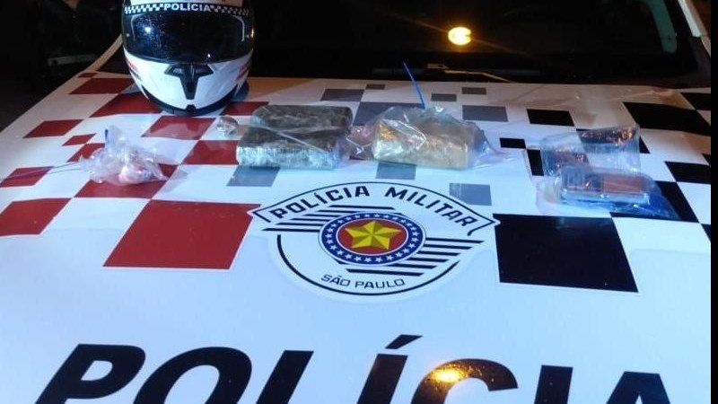 Drogas e objetos apreendidos pela PM em Ubatuba, SP - Foto: Polícia Militar
