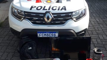 Objetos roubados pelo bandido em Caraguatatuba, SP - Foto: Polícia Militar