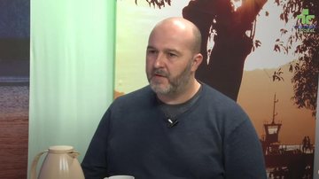 Imagem Entrevista com Fernando Poyatos