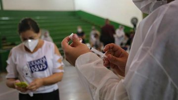 Vacinação Santos segue com vacinação contra a covid-19 em pessoas com 40 anos ou mais - Distribuição/Prefeitura de Santos