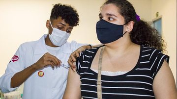 Imunização contra a covid-19 São Vicente inicia hoje a vacinação contra a covid em pessoas com mais de 25 anos - Divulgação/Prefeitura de São Vicente