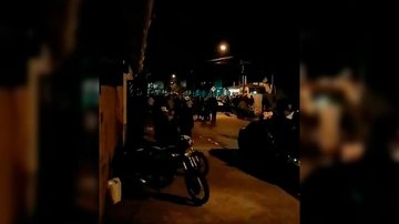 Moradores denunciam 'bailão' clandestino em Bertioga (SP) | Vídeo - Foto: Reprodução Aconteceu em Bertioga