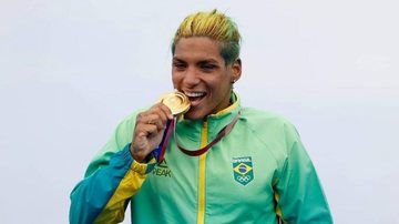 Ana Marcela é nordestina e atleta da Unisanta Ana Marcela - Divulgação/Prefeitura de Santos