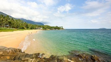 Praia da Feiticeira Passeio na ilha: Confira 5 lugares incríveis de Ilhabela - Foto: Melhores Destinos