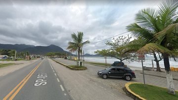 Trecho da rodovia SP-55, na praia da Maranduba, em Ubatuba (SP) - Foto: Google Maps