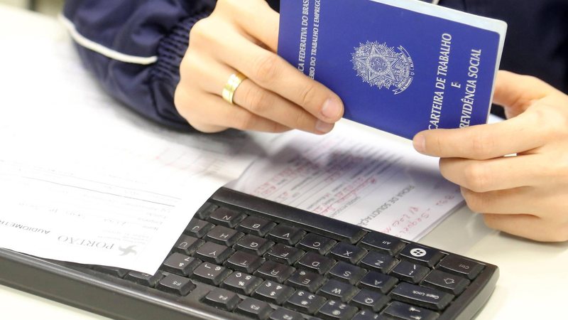 São Vicente amplia e disponibiliza 13 vagas de emprego para moradores da região - Imagem: ANP