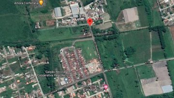 Acidente ocorreu na Avenida Avelino Alves dos Santos, no bairro Pegorelli, em Caraguatatuba, SP - Foto: Google Maps