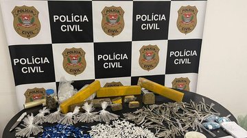 Santos (SP) | Polícia apreende armamentos drogas no Morro São Bento - Foto: Polícia Civil