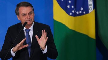Bolsonaro assina decreto para ajudar micro e pequenas empresas - Foto: Antonio Cruz/Agência Brasil