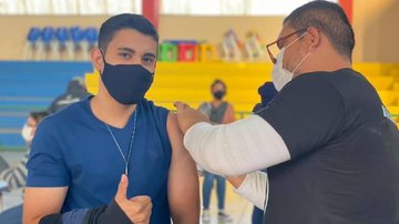Bertioga (SP) avança e jovens acima dos 24 anos poderão ser vacinados contra covid - Imagem: PLMT