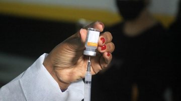Vacinação contra covid-19 Santos interrompe vacinação de maiores de 18 anos por falta de vacina e aplica somente 2º dose - Divulgação/Prefeitura de Santos