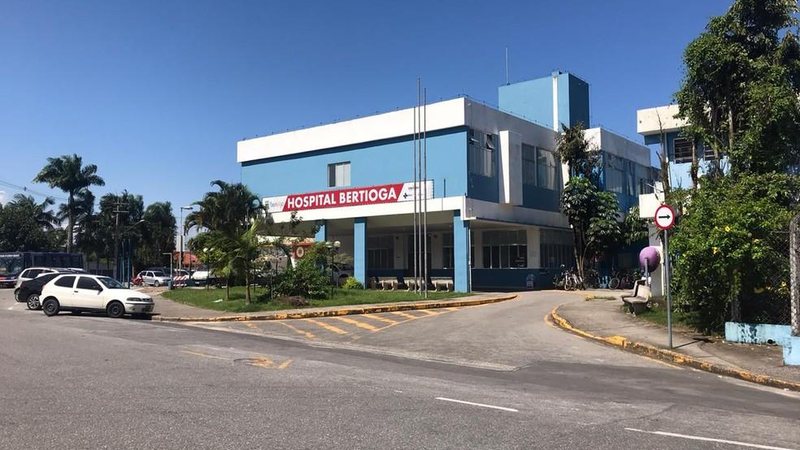 Taxa de letalidade está em 2,67% Número de casos de covid-19 volta a subir em Bertioga (SP) Hospital de Bertioga - Divulgação