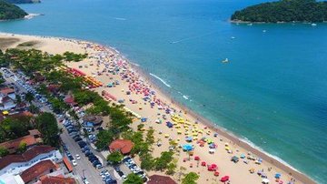 Quiosques são notificados para que mantenham limpeza, em Caraguatatuba - Foto: Divulgação prefeitura de Caraguatatuba