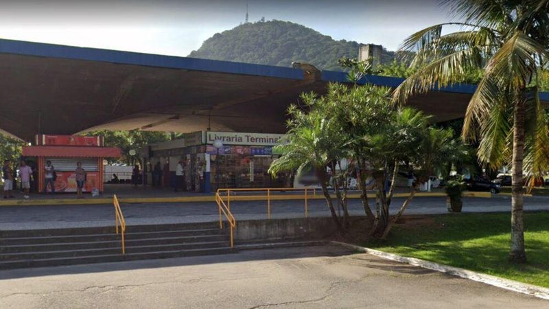 Jovens foram pegas no terminal rodoviário - Reprodução/Google Maps
