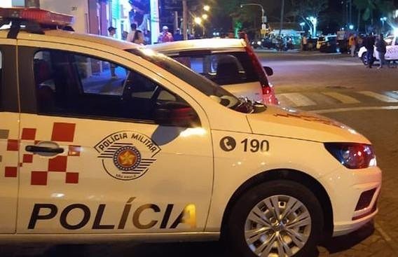 PM sofre AVC em Ilhabela e é encaminhado para Hospital de São José dos Campos Carro da Polícia Militar estacionado em via - Divulgação/Policia Civil