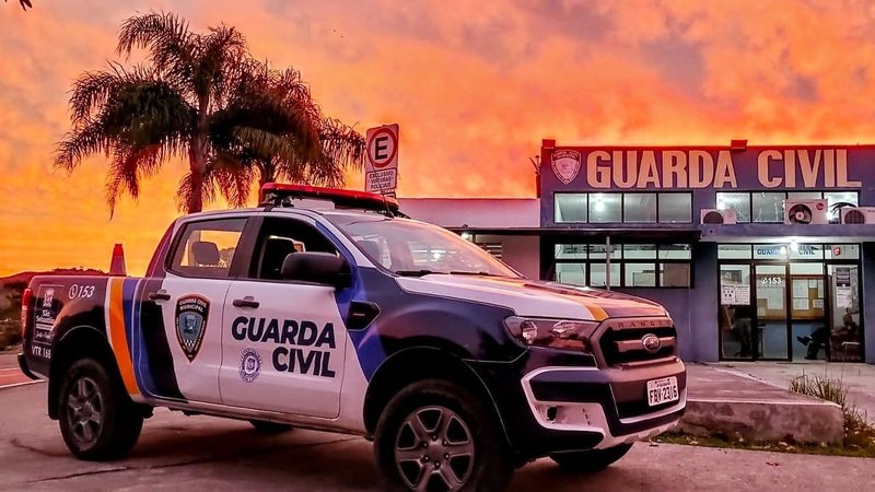 GCM de São Sebastião Viatura da Guarda Civil Municipal de São Sebastião estacionada em frente a sede da GCM da cidade - Divulgação/Prefeitura de São Sebastião