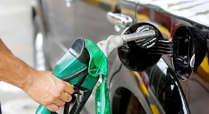 Rio Grande do Sul registrou um dos maiores aumentos em gás de cozinha e no valor da gasolina Gasolina, diesel e gás têm novo aumento nos preços, segundo a ANP Posto de gasolina - Divulgação