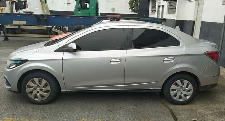 Uma investigação foi aberta para averiguar os fatos e circunstâncias de aquisição do carro Câmeras de segurança filmam carro furtado e alertam policiais Veículo furtado em São Paulo e recuperado em Praia Grande - Divulgação