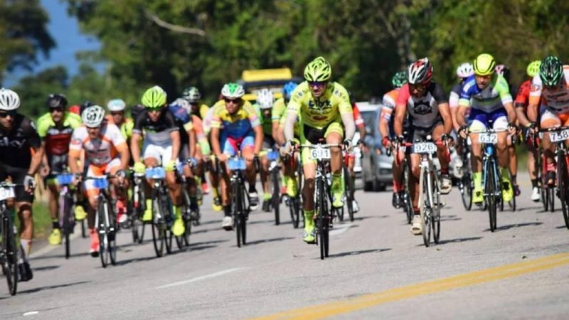 Mais de 1,3 mil ciclistas participaram da competição em Ubatuba (SP) Gran Cup Brasil de Ciclismo reúne mais de 1,3 mil atletas em Ubatuba (SP) - Roberta Janaina