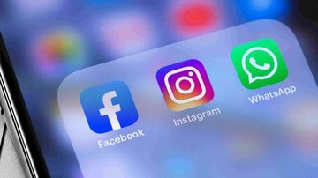 Imagem ilustrativa Facebook pode ser multado em R$ 10 milhões pelo Procon-SP caso tenha vazado dados durante a pane Tela de um celular com logos do Facebook, WhatsApp e Instagram - Igor Shimabukuro