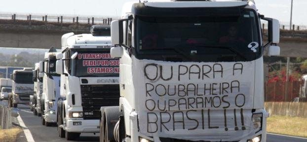 Rodovias paulistas são liberadas após manifestações de caminhoneiros - Foto: Divulgação redes sociais