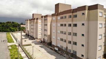 No início deste ano, um total de 96 famílias eram atendidas pelo Bolsa Moradia na cidade Praia Grande recupera unidades habitacionais e economiza cerca de R$ 50 mil com Bolsa Moradia Prédios de 5 andares - Divulgação/Prefeitura de Praia Grande