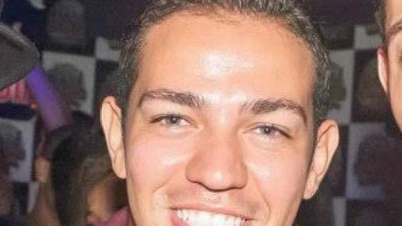 Família segue a procura de Vanderlei Eleno Júnior de 32 anos Morador de Cubatão, bombeiro civil permanece desaparecido há cinco dias - Reprodução/Redes sociais