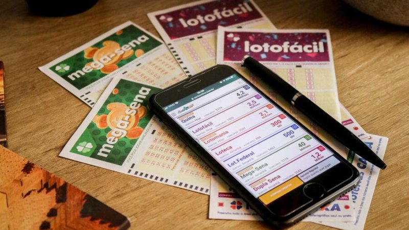 Volantes da Mega-Sena e Lotofácil - Loteria Brasil