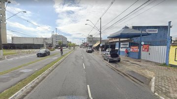 Confusão aconteceu em oficina na Avenida Presidente Kennedy Mecânico desobedece oficial de justiça, não entrega veículo e funcionário foge com carro Avenida de Praia Grande, no trecho do bairro Vila Caiçara - Divulgação/Google Maps