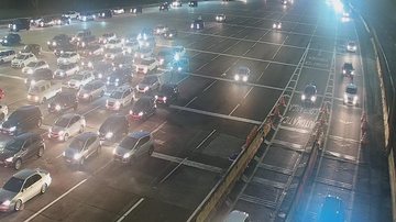 Tempo está encoberto e com boa visibilidade Congestionamento permanece nas rodovias do Sistema Anchieta-Imigrantes Sistema Anchieta-Imigrantes - Reprodução/Ecovias