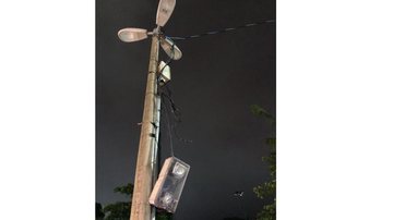Dupla é presa em flagrante por furto de cabos de energia Dupla é presa em flagrante por furto de cabos de energia, em Guarujá - Foto: Divulgação PMG