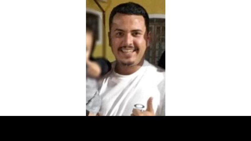 Sadraque, de 21 anos, era casado e deixou um filho de dois anos PM de folga é preso por matar jovem a tiros na Rio-Santos, em Ubatuba - Foto: Arquivo pessoal