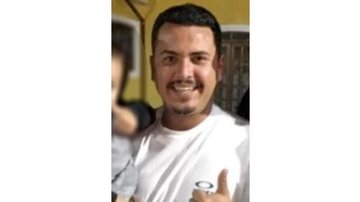 Sadraque, de 21 anos, era casado e deixou um filho de dois anos PM de folga é preso por matar jovem a tiros na Rio-Santos, em Ubatuba - Foto: Arquivo pessoal