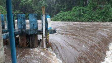 Previsão do tempo indica que a chuva deve continuar em Ubatuba durante toda esta quarta (8) Defesa Civil de Ubatuba monitora áreas de risco devido às chuvas intensas - Prefeitura de Ubatuba